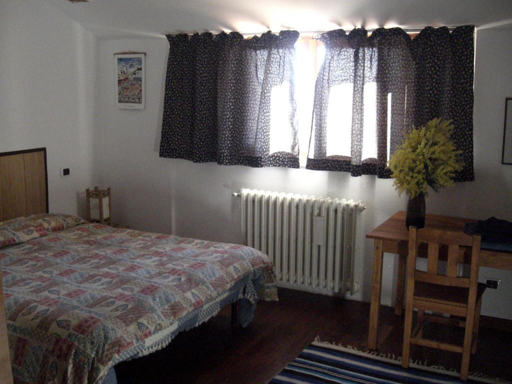 Casa Alle Coste Camere In Affitto Масса-Мариттима Номер фото
